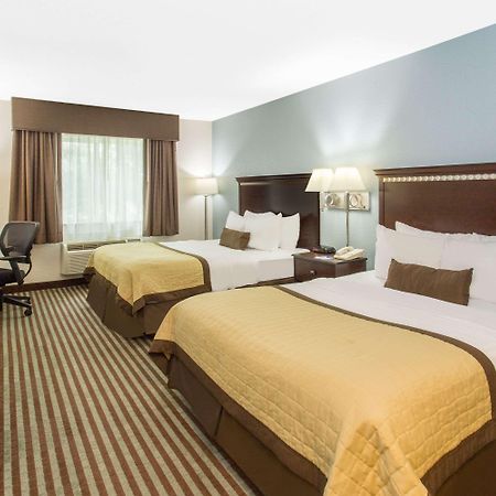 Baymont By Wyndham Mattoon Hotell Eksteriør bilde